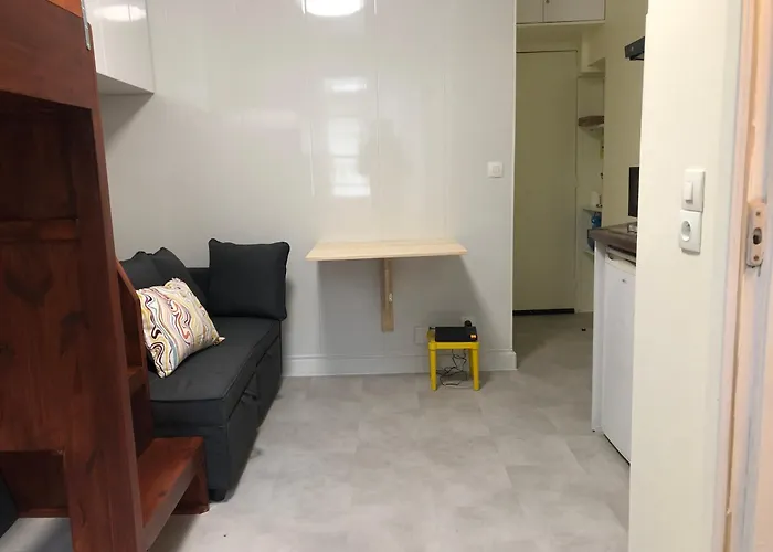 Le Pinky Bird - Bastille * Париж